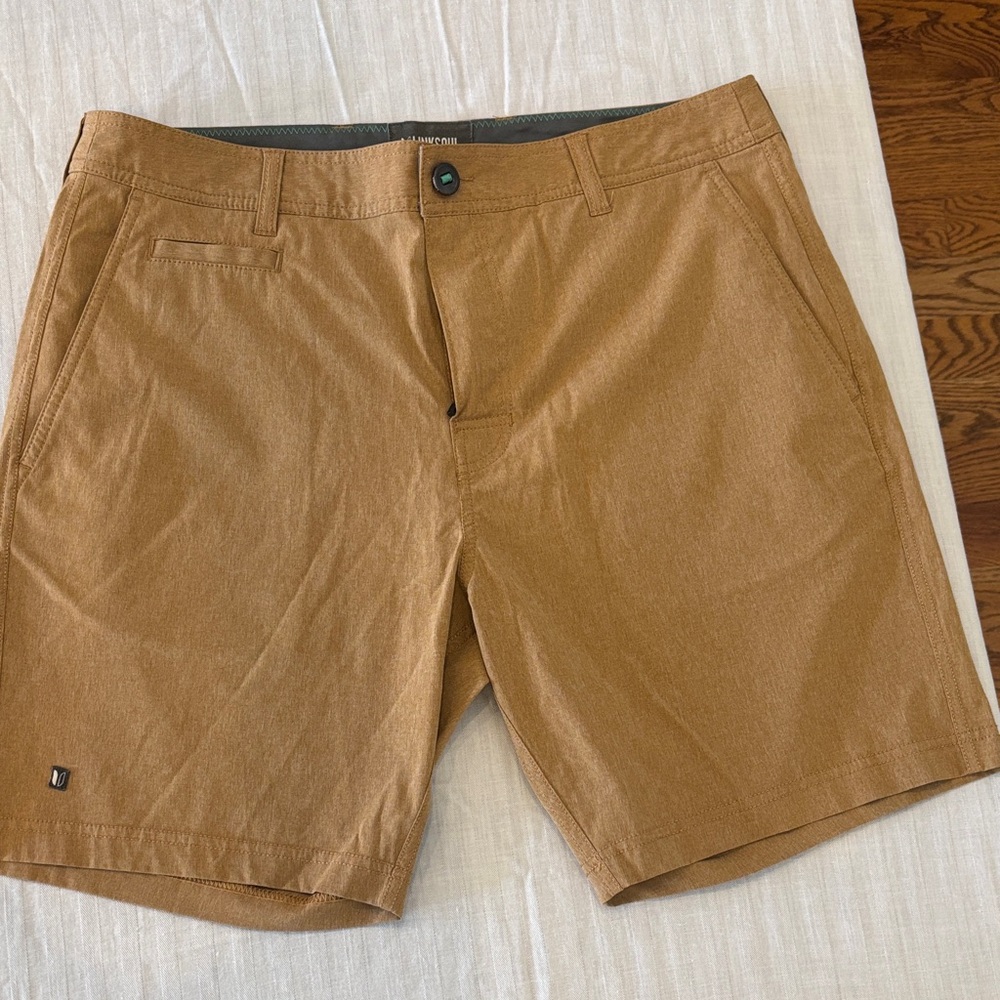 Linksoul Men's Brown Flat Front Shorts